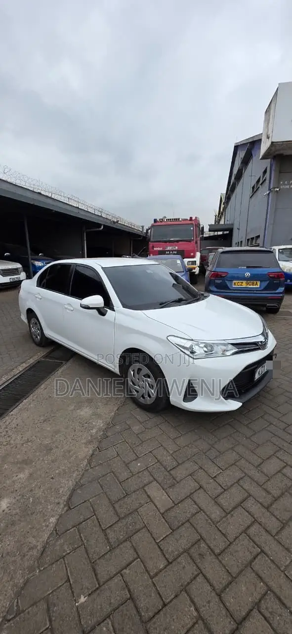 Toyota Axio 1.5 G 4WD 2019 White