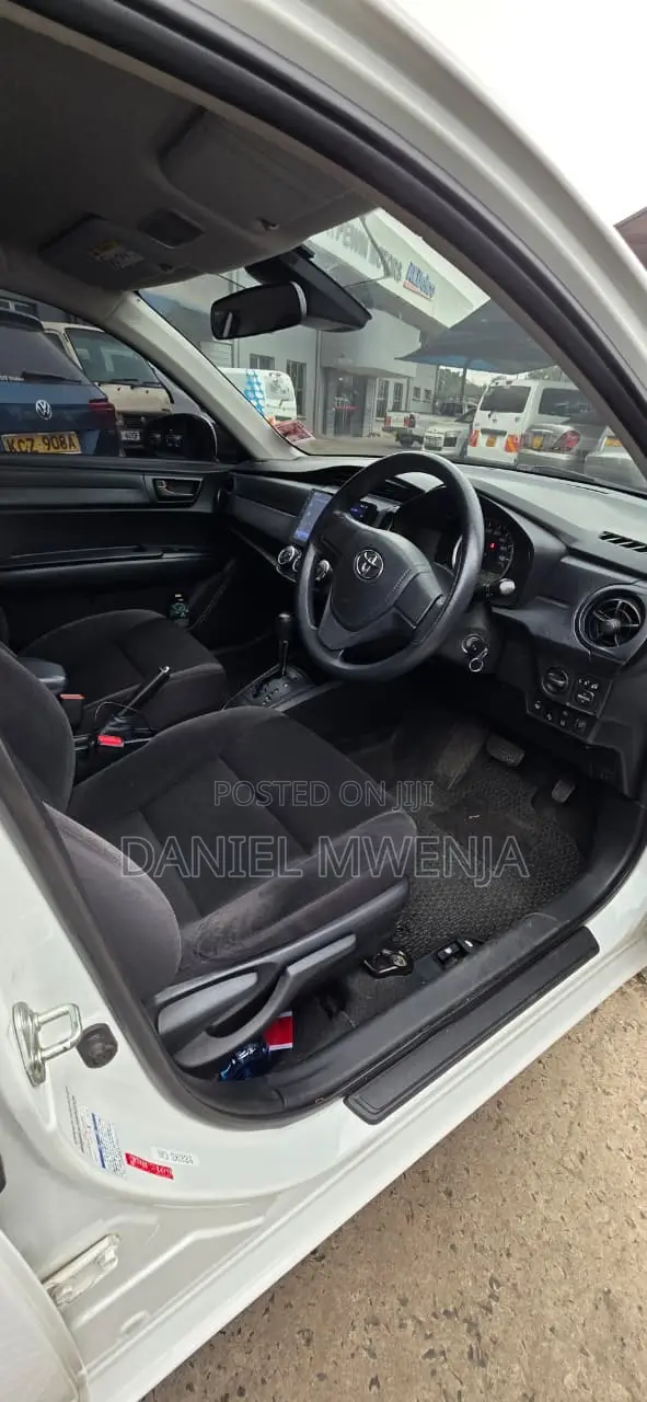Toyota Axio 1.5 G 4WD 2019 White
