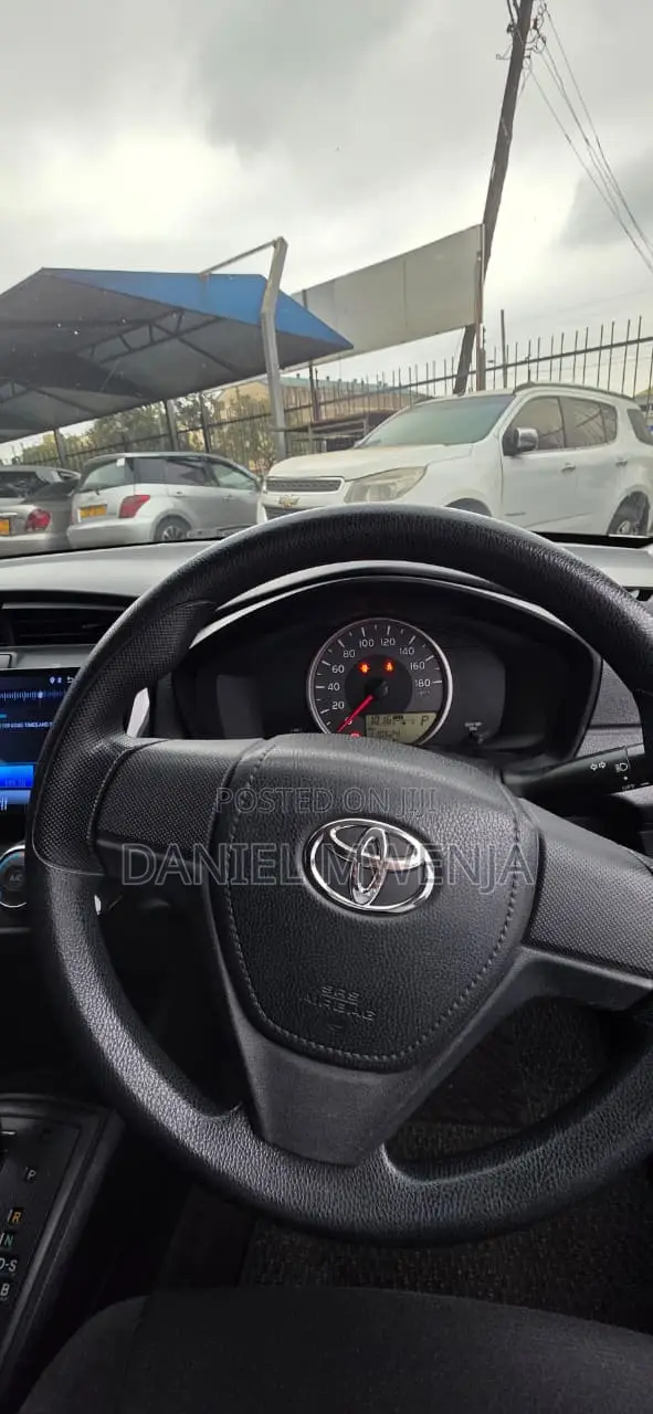 Toyota Axio 1.5 G 4WD 2019 White