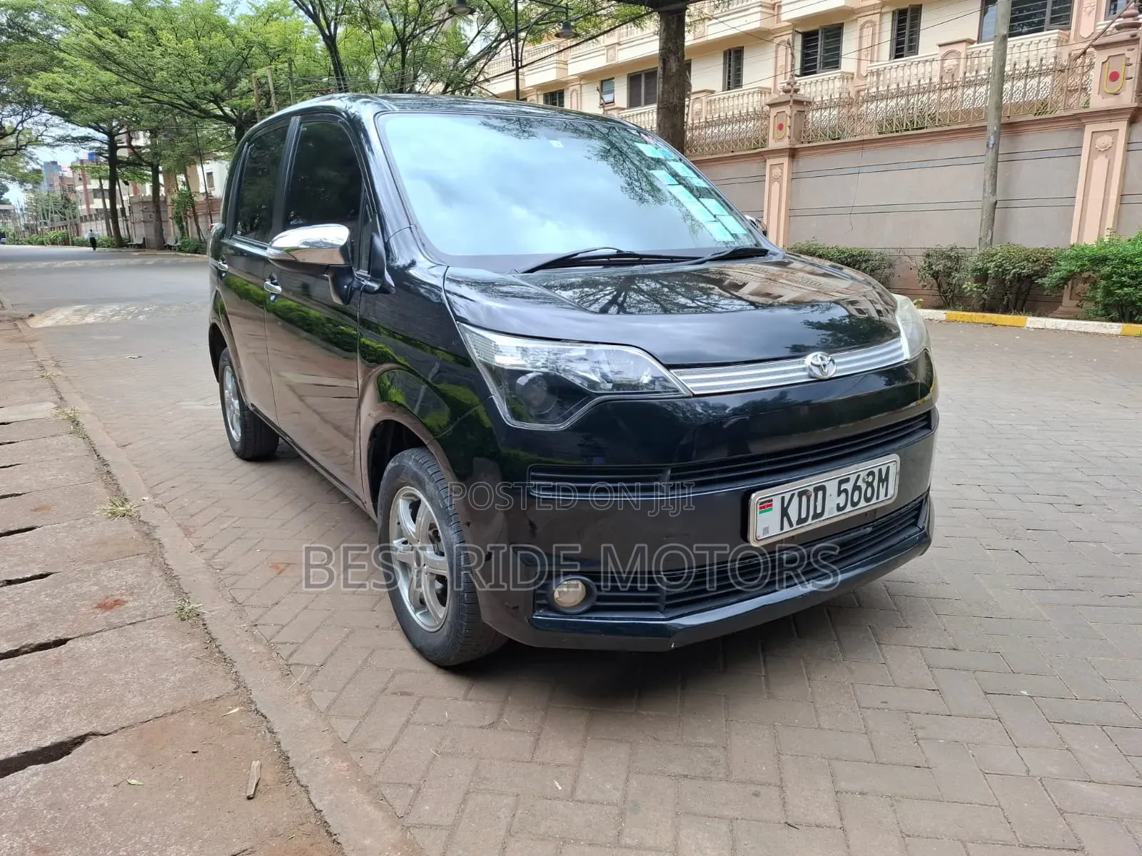 Toyota Spade 2014 Black
