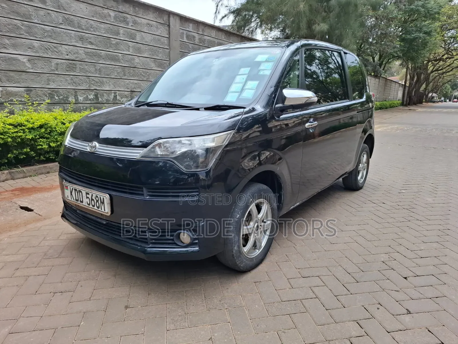 Toyota Spade 2014 Black