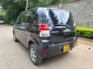 Toyota Spade 2014 Black