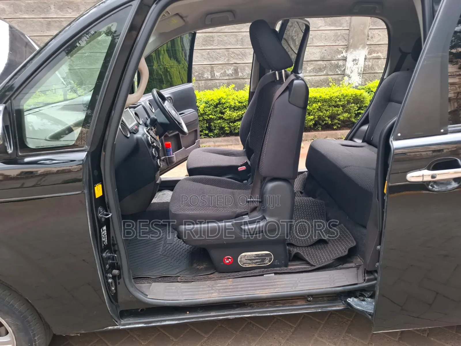 Toyota Spade 2014 Black