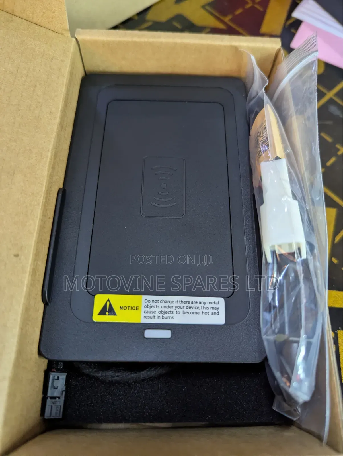 Car Wireless Charger Lexus 570