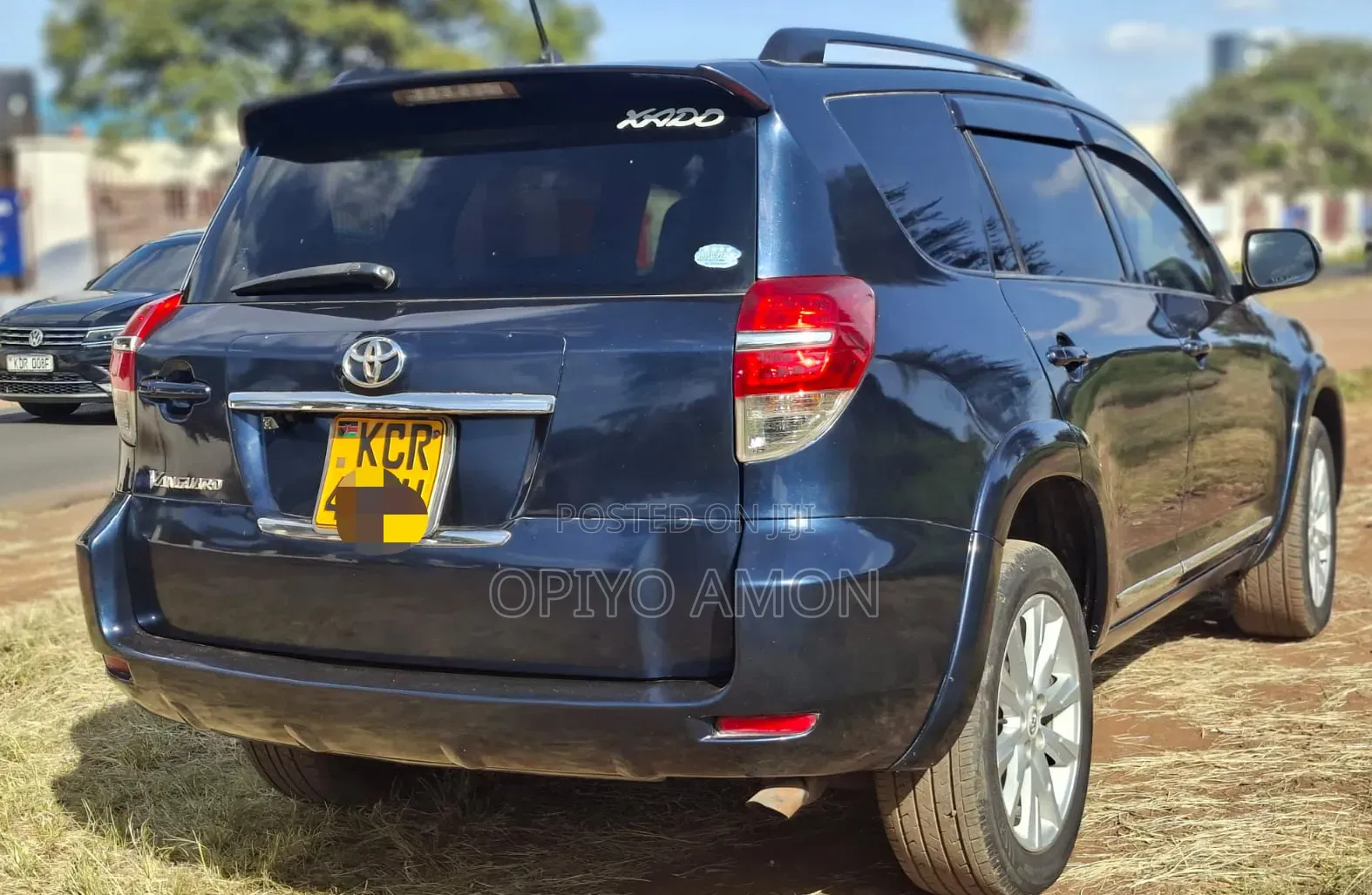 Toyota Vanguard 2011 Blue
