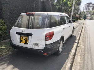 Nissan Advan 2013 White