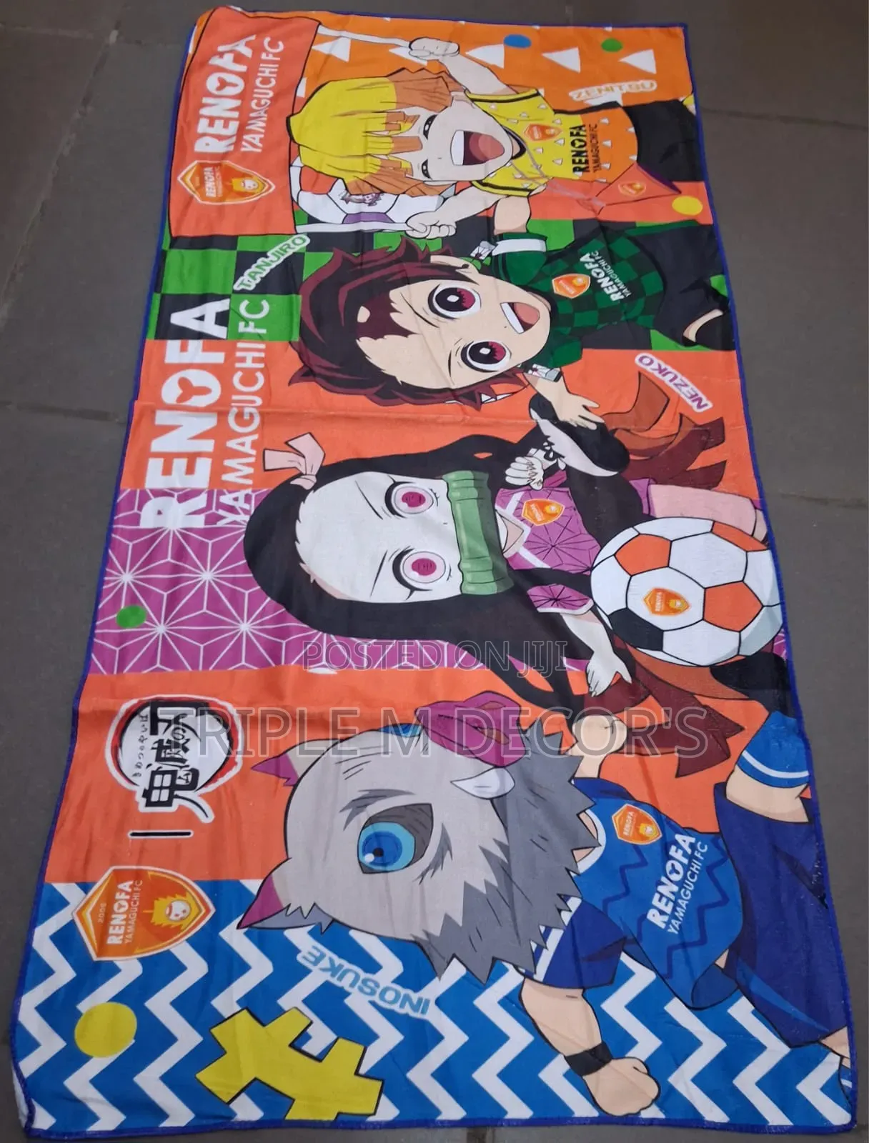Stylish 70 by 140 Cartoon Bath Towel