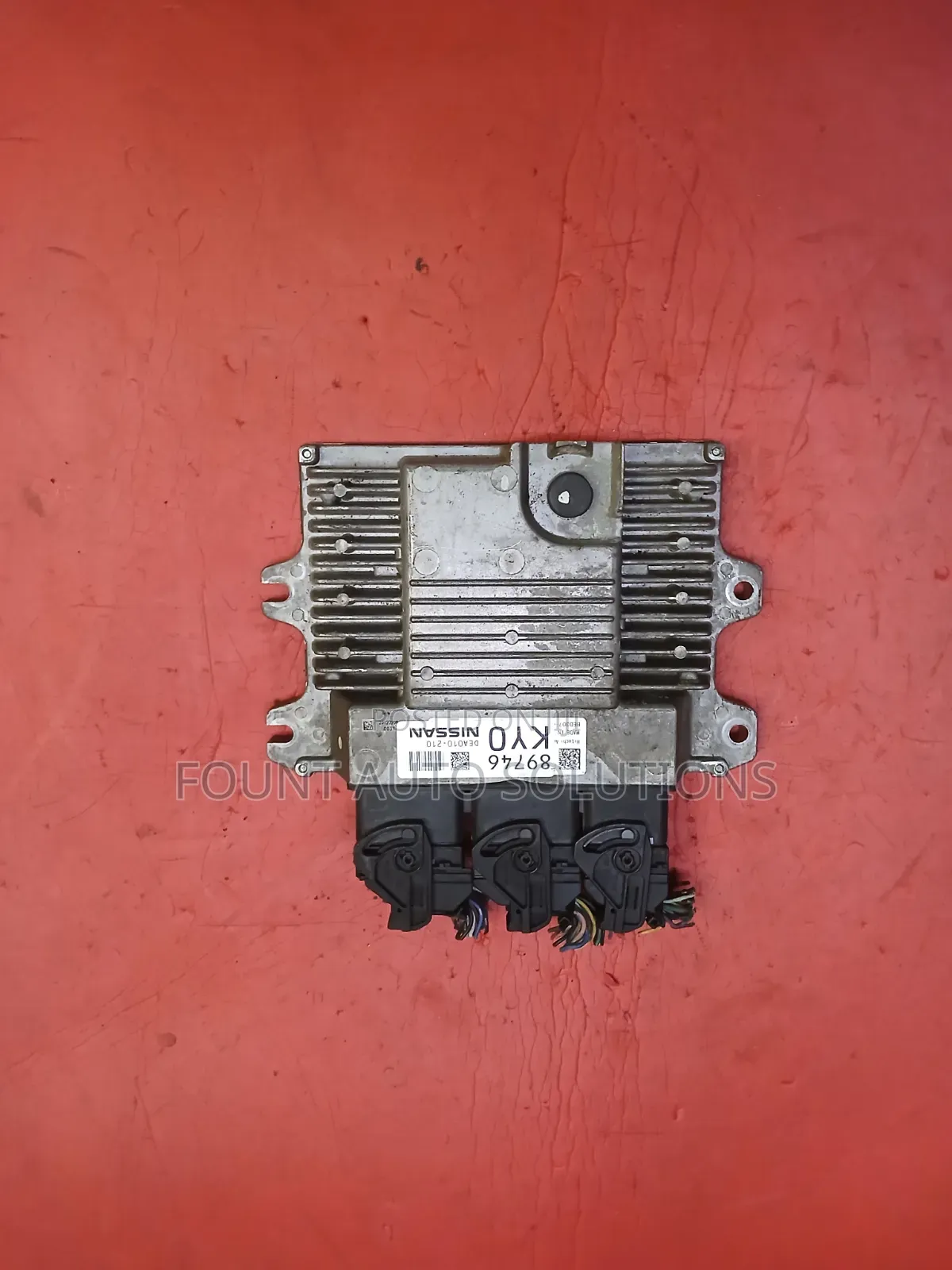 Engine Computer Nissan Serena 2011