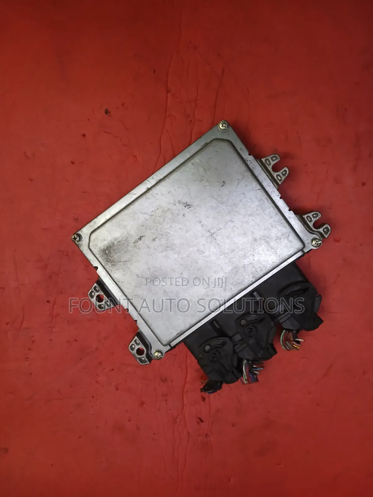 Engine Computer Nissan Serena 2011