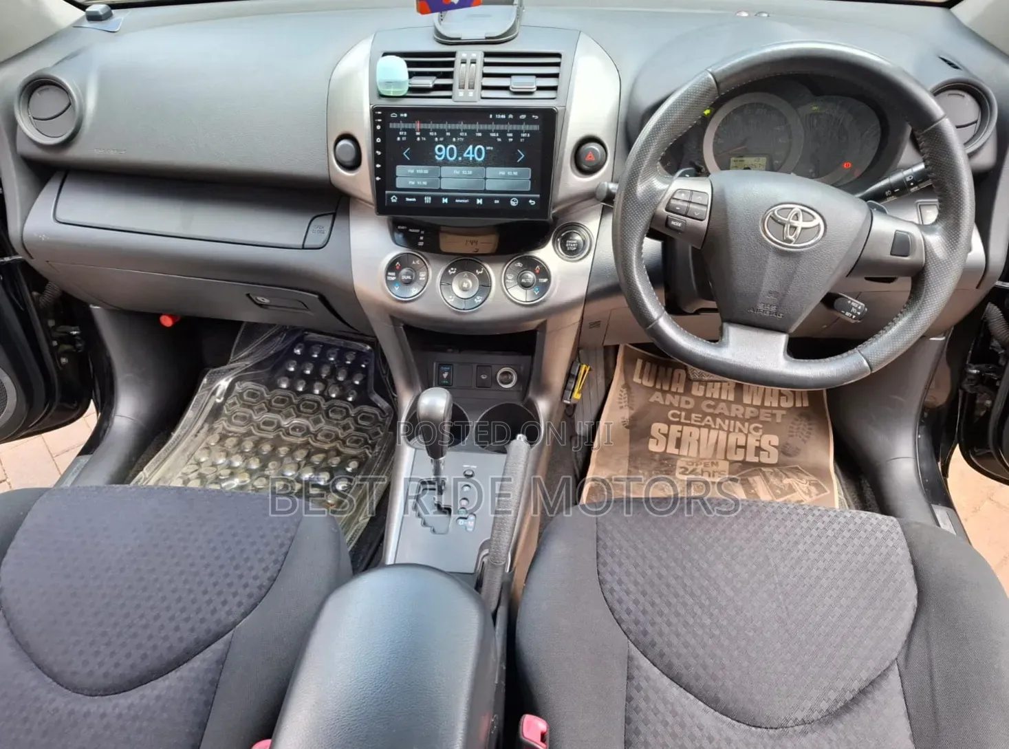 Toyota Vanguard 2012 Black