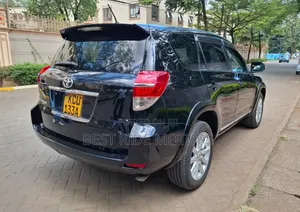 Toyota Vanguard 2012 Black