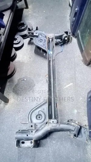 Rear Axle ((Beam) Nissan Juke