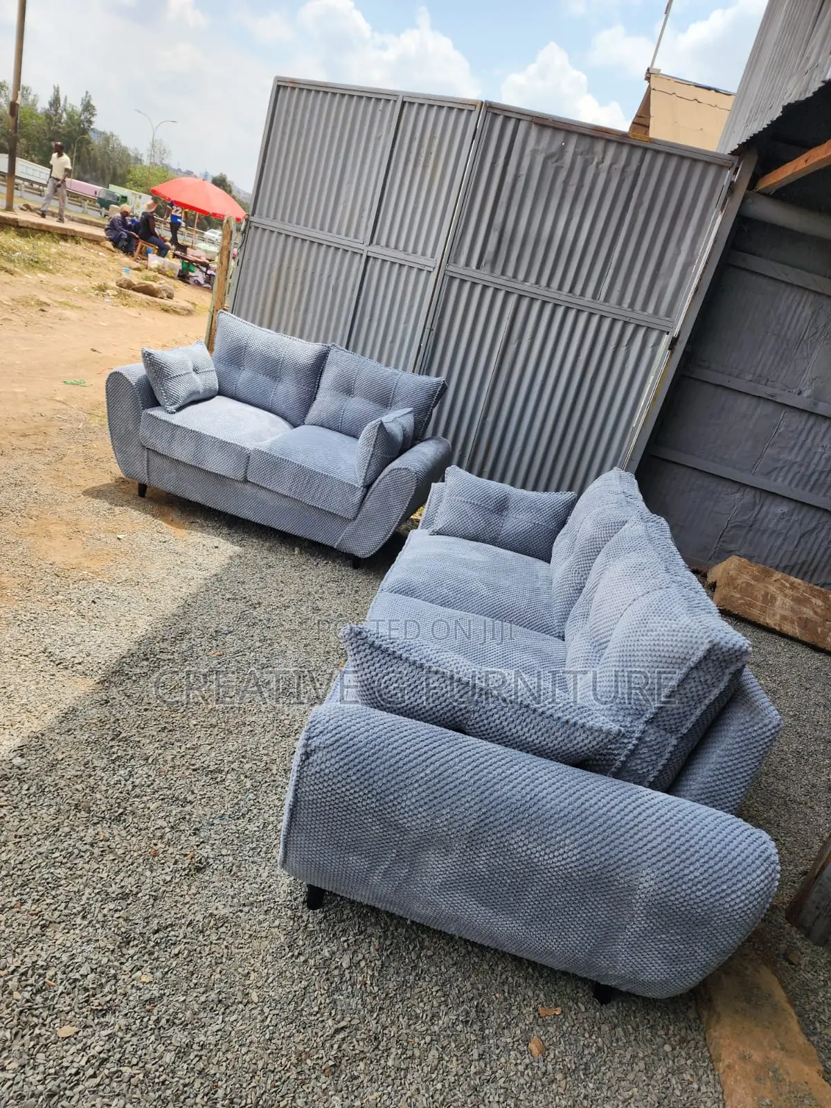 Elegant 5‐Seater Grey Bubble Fabric Sofa Set (3+2)