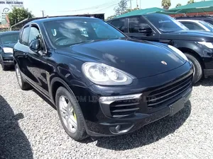 Porsche Cayenne 2016 Black