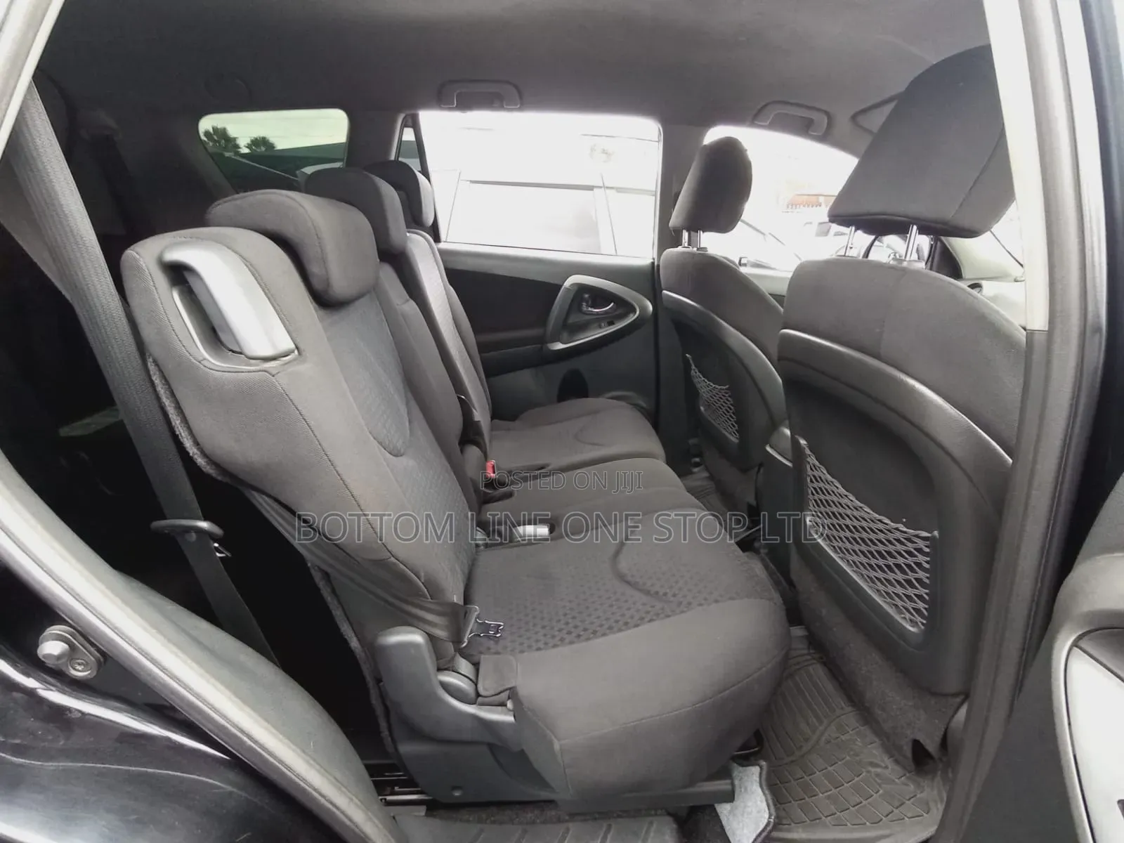 Toyota Vanguard 2012 Black