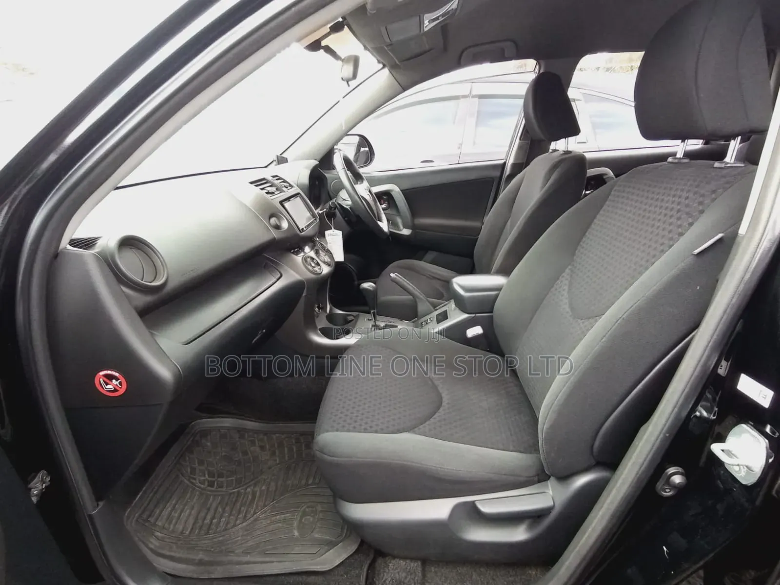 Toyota Vanguard 2012 Black