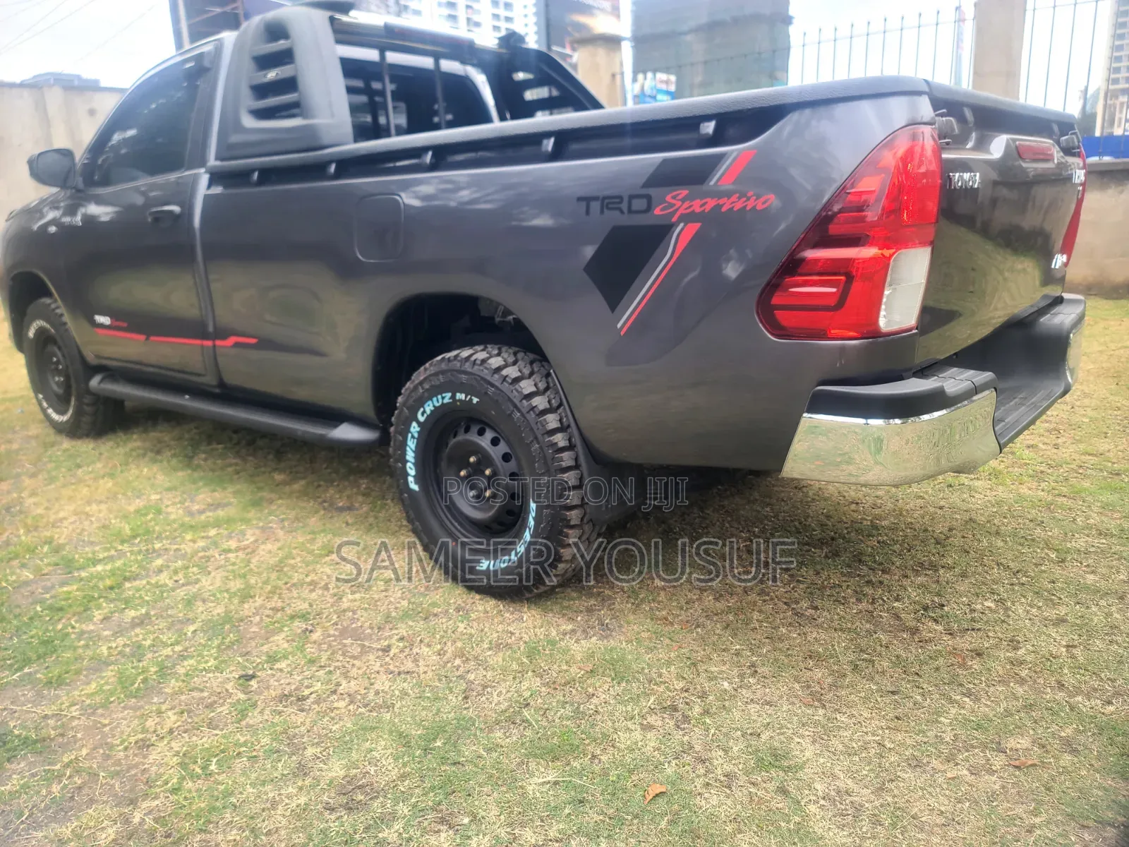 Toyota Hilux 2019 Black