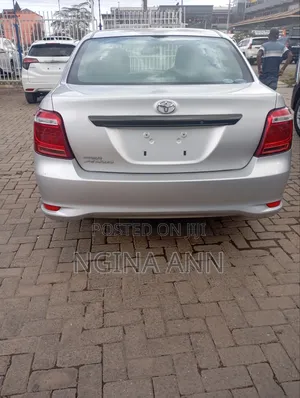 Toyota Axio 2019 Silver