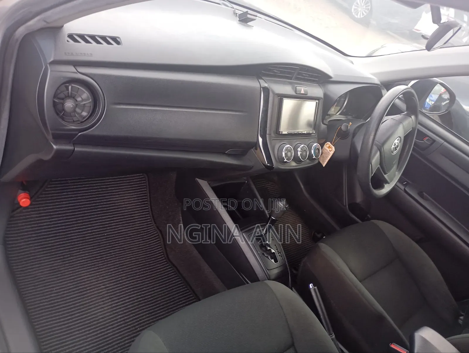 Toyota Axio 2019 Silver