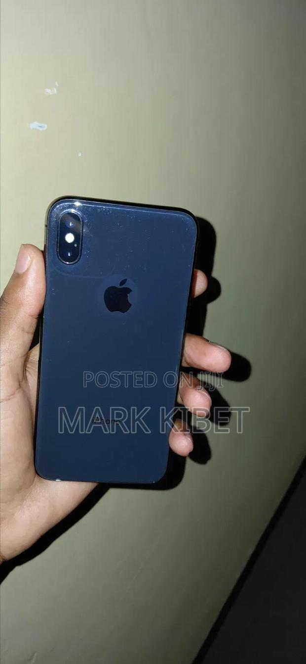 Apple iPhone X 256 GB Gray - thumbnail 2