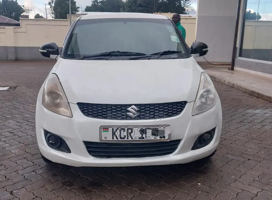 Suzuki Swift 2021 White