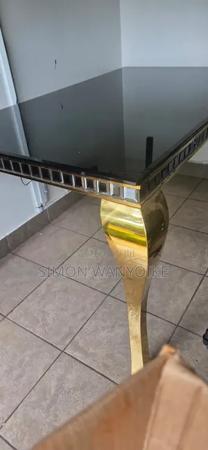 Dinning Table