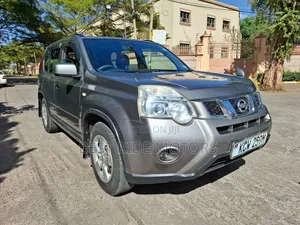 Nissan X-Trail 2012 Gray