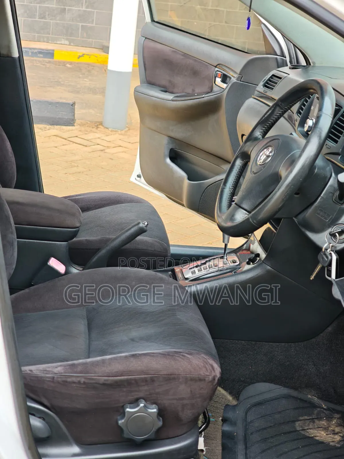 Toyota Corolla RunX 2006 White