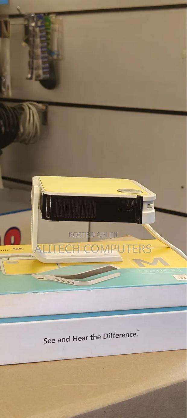 View Sonic Portable Projector - thumbnail 5