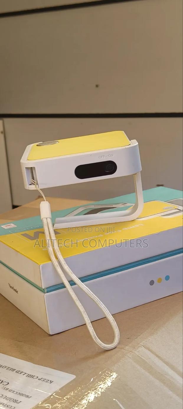 View Sonic Portable Projector - thumbnail 6