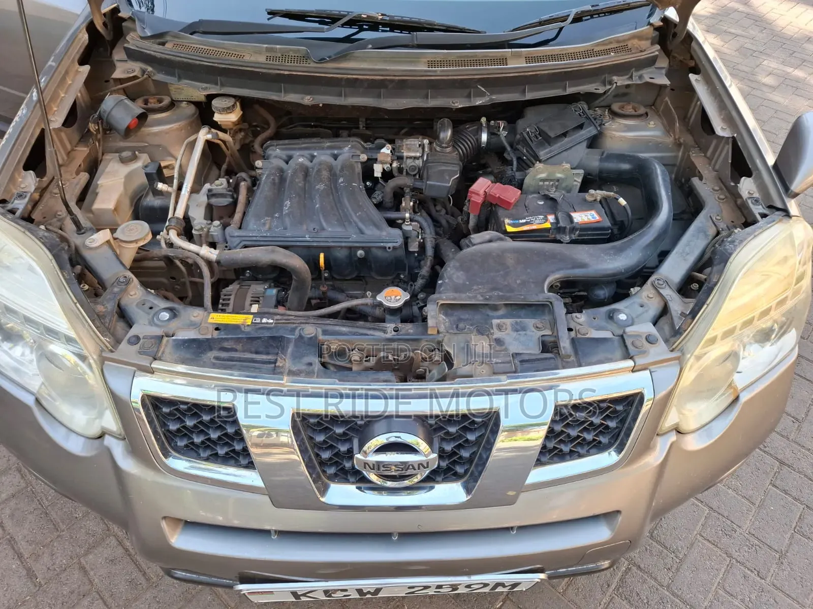 Nissan X-Trail 2012 Gray