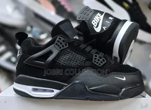 Air Jordan 4 X Nigel Sylvester 'Panda'
Sneakers