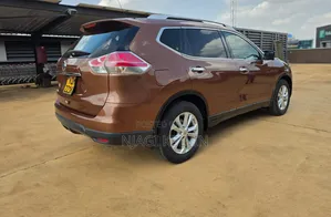 Nissan X-Trail 2016 Brown