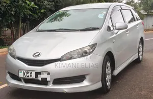 Toyota Wish 2013 Silver