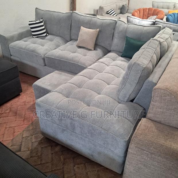 Light Grey 6‐Seater L‐Shaped Sofa – Tufted Elegance - main view