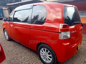 Toyota Spade 2014 Red