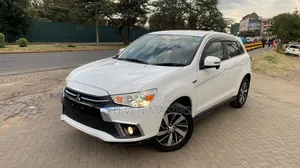 Mitsubishi RVR 2019 White
