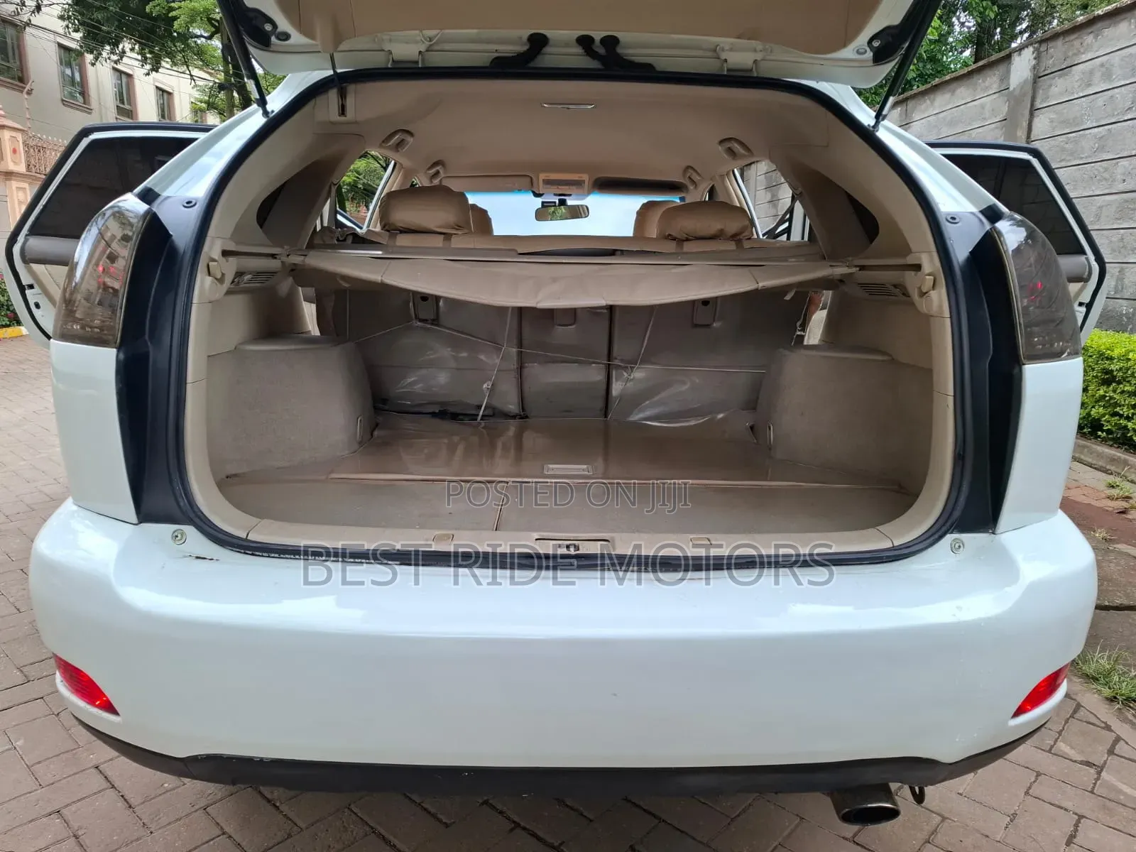 Toyota Harrier 2006 White