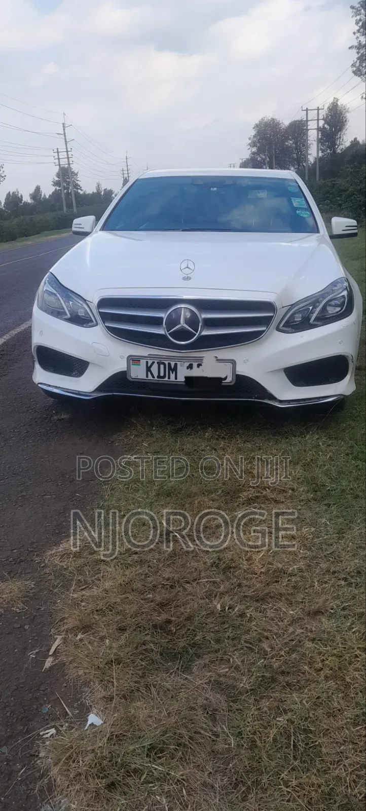 Mercedes-Benz 220E 2016 White
