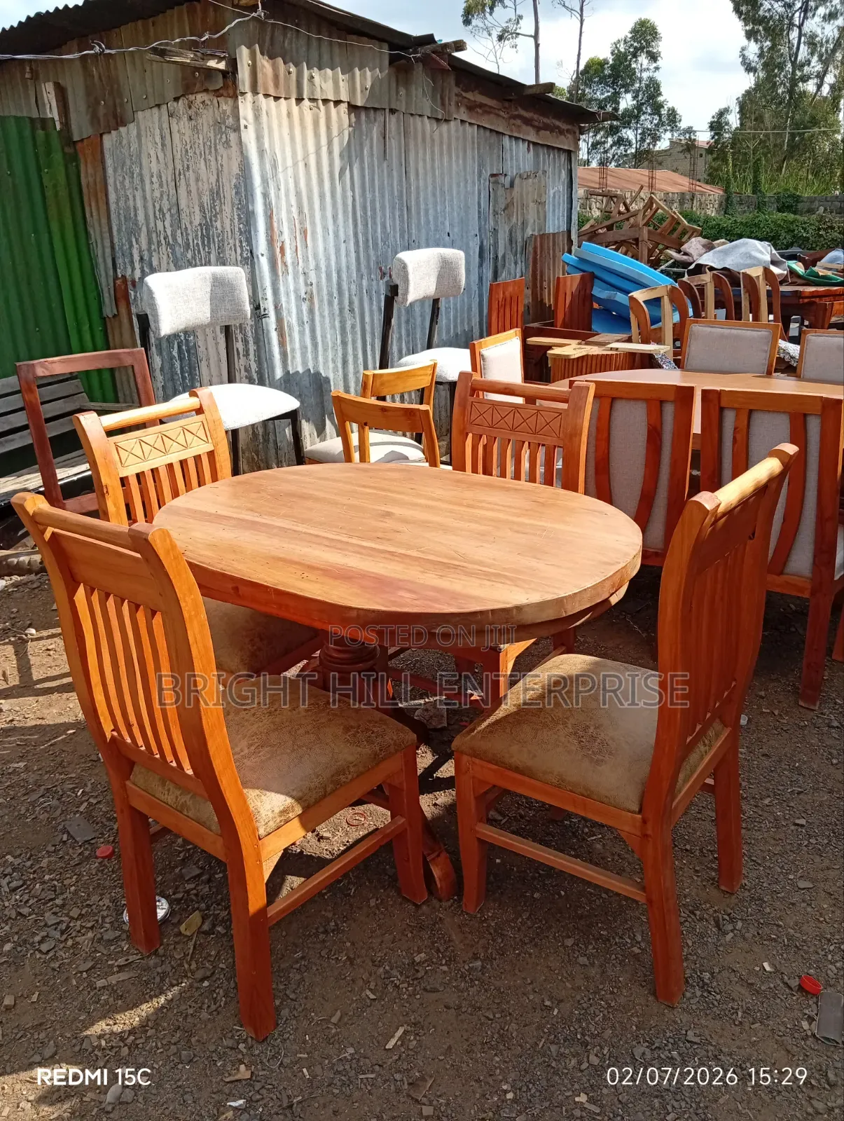 Clean 4 Seater Dining Tables