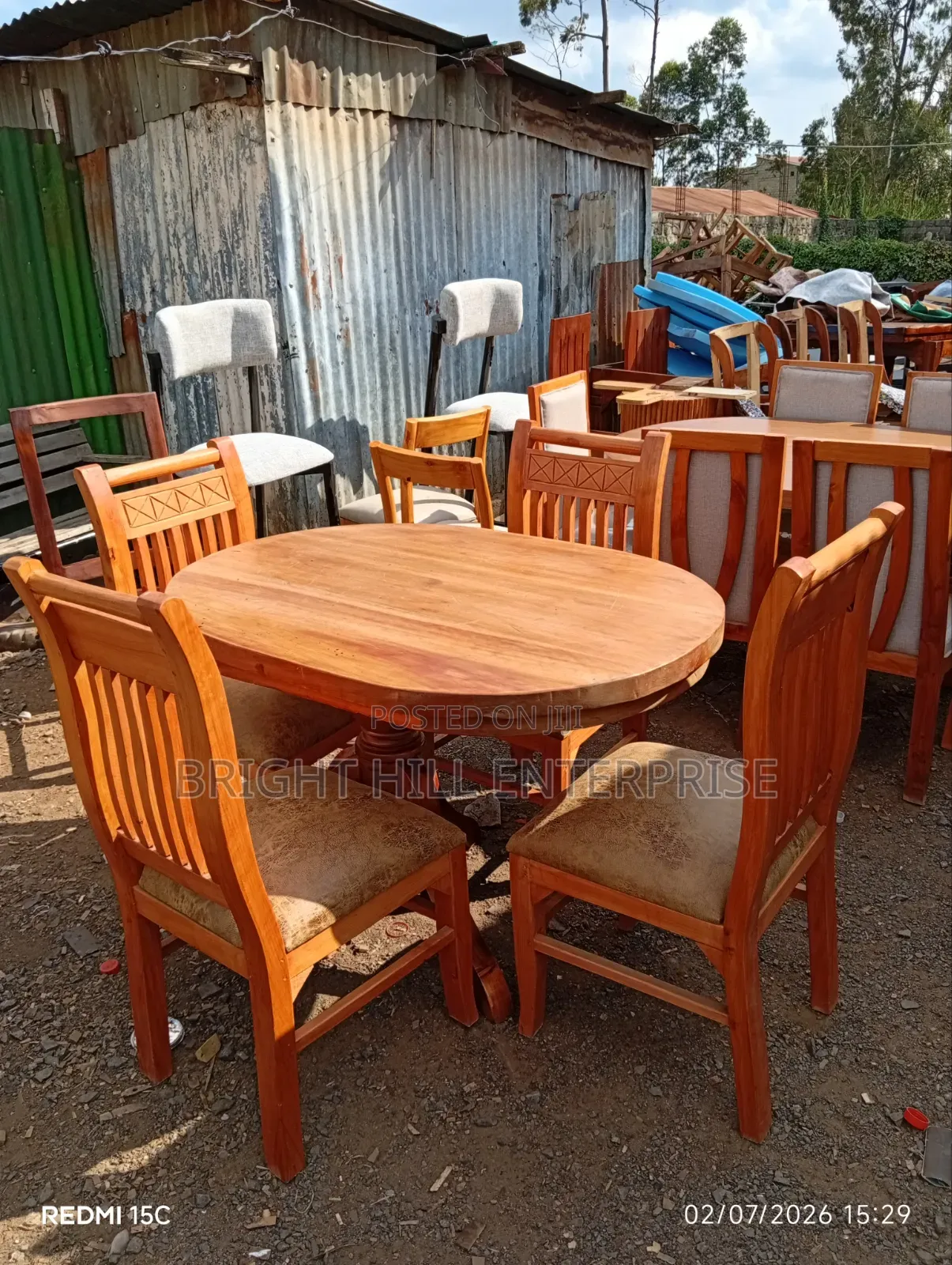 Clean 4 Seater Dining Tables