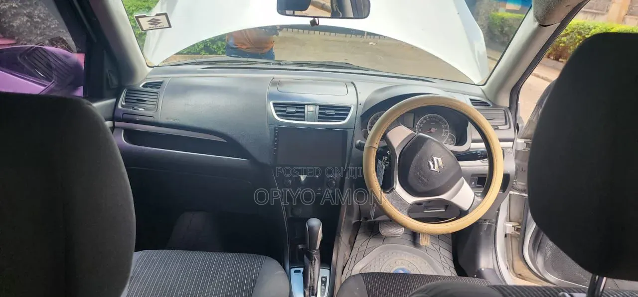 Suzuki Swift 2014 Silver