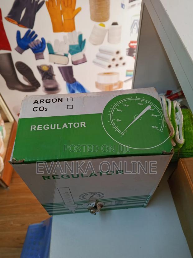 Argon C02 Regulator - main view
