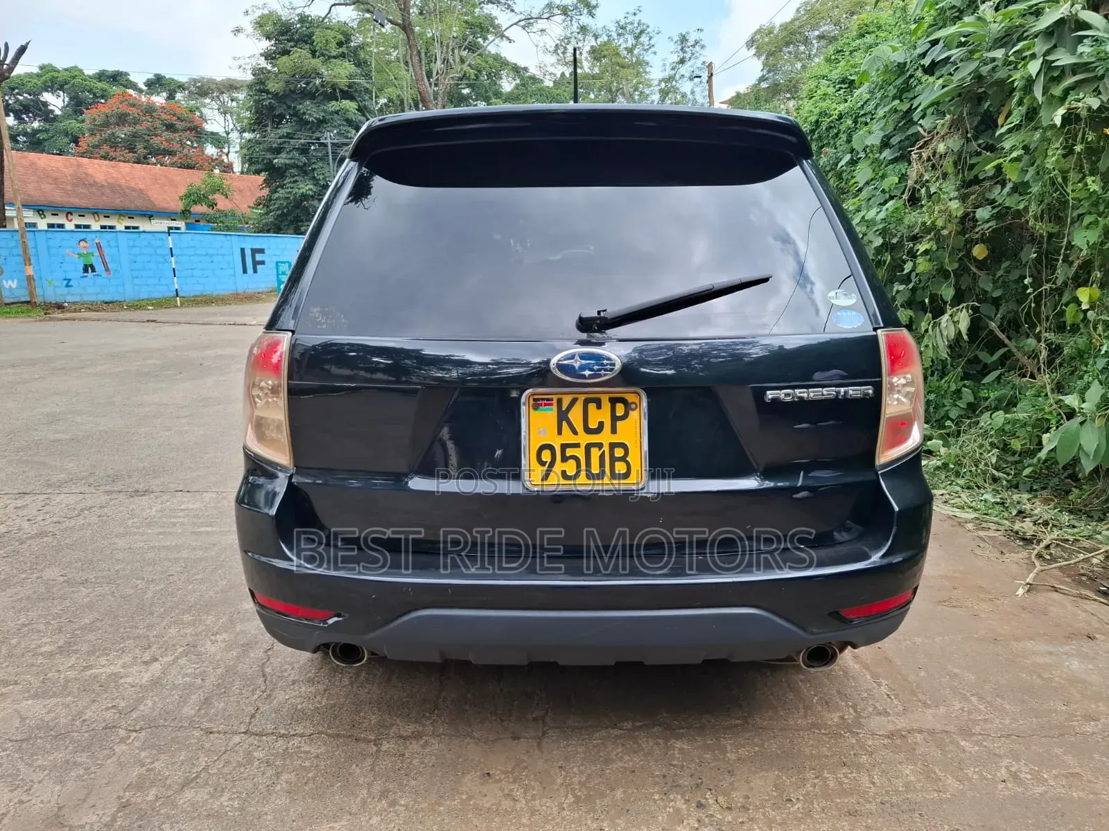 Subaru Forester 2010 Black