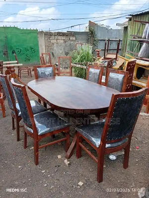 Sweet Oval Dining Tables