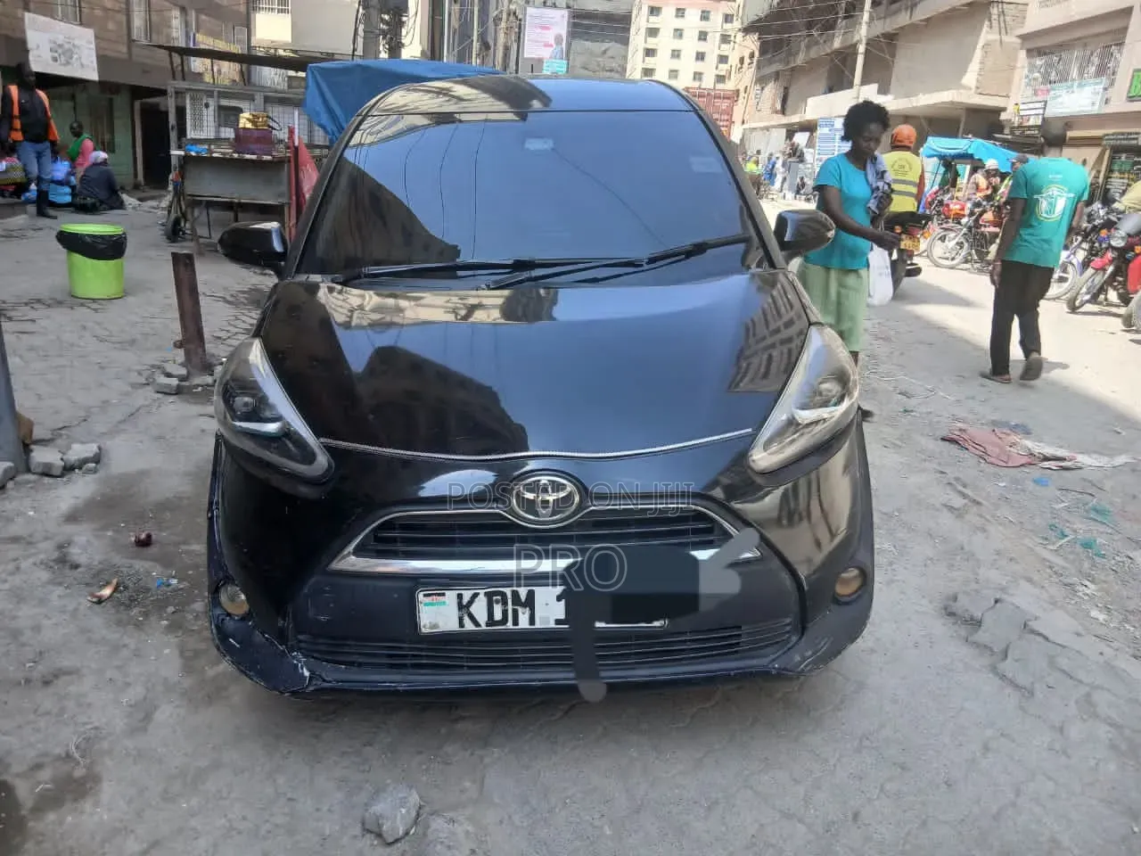 Toyota Sienta 2016 Black