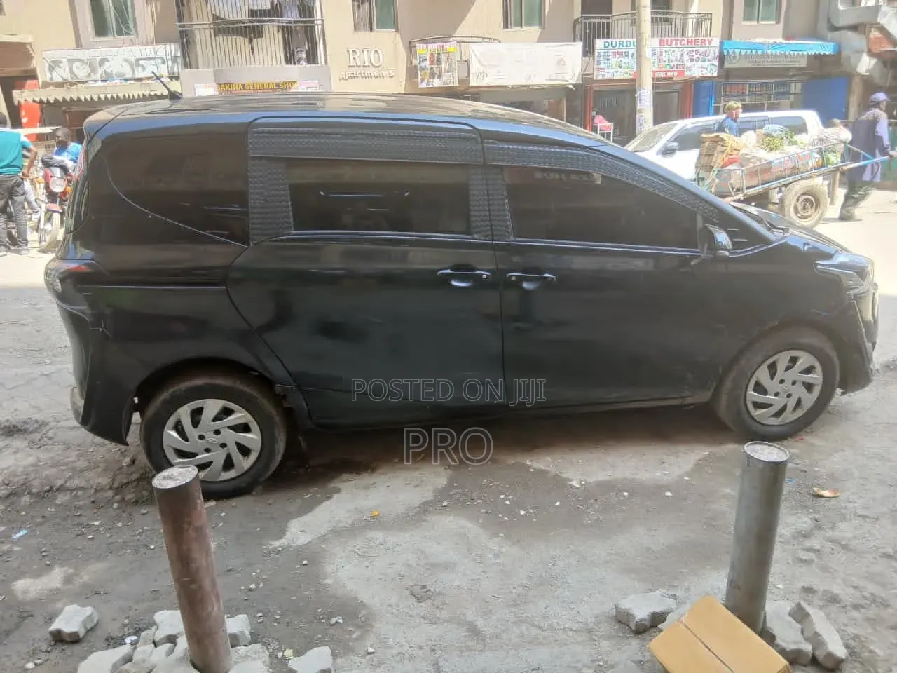 Toyota Sienta 2016 Black