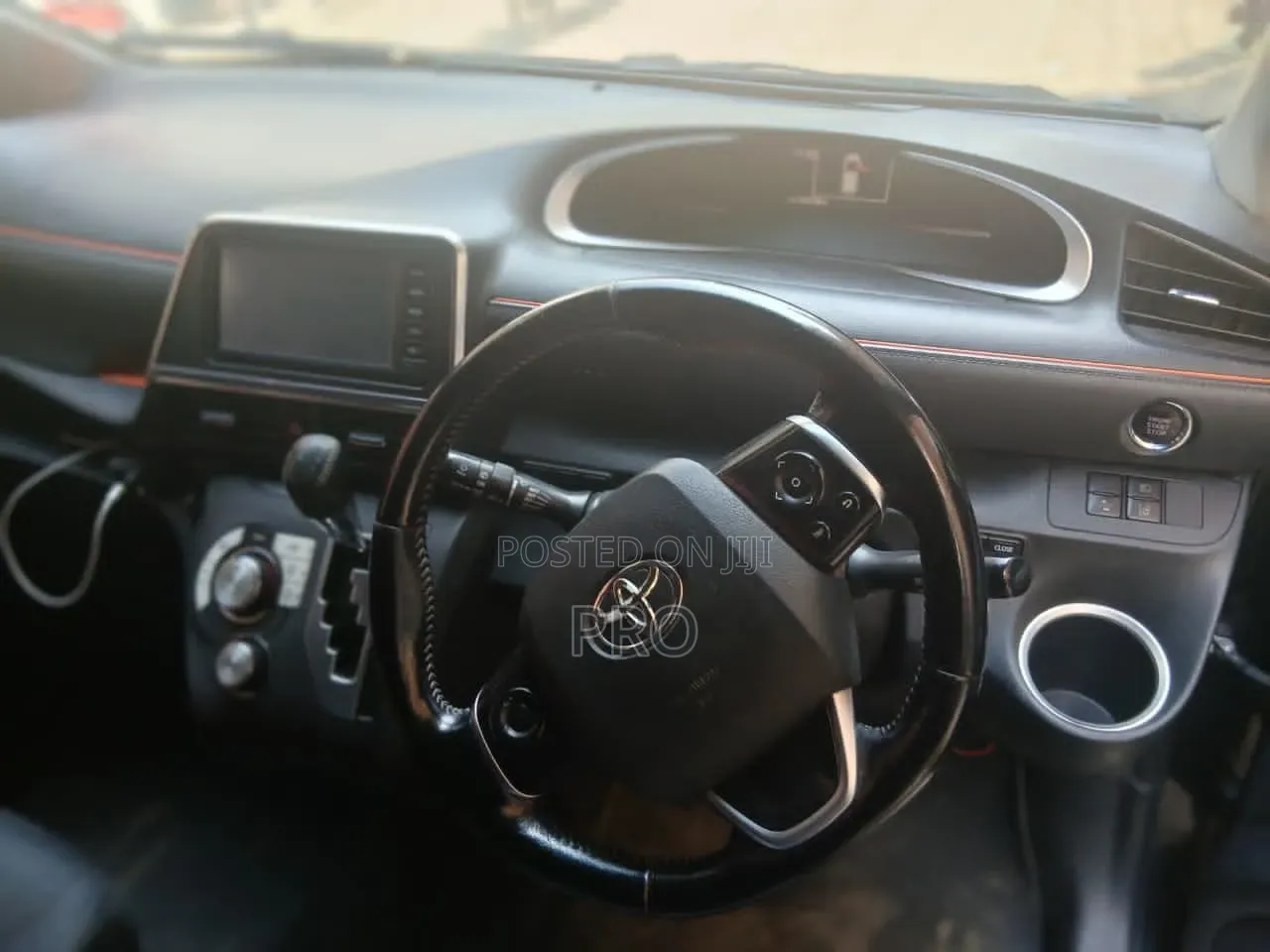 Toyota Sienta 2016 Black