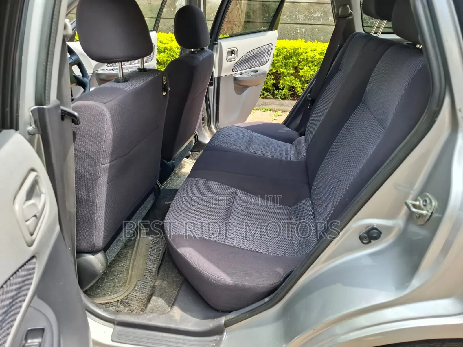 Nissan Wingroad 2006 Silver