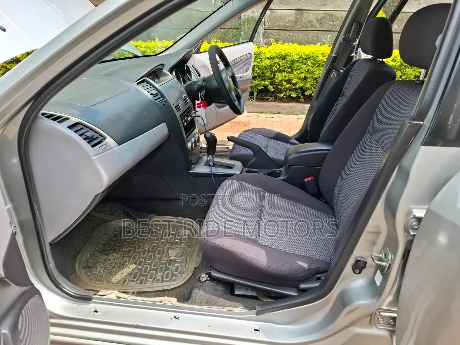 Nissan Wingroad 2006 Silver